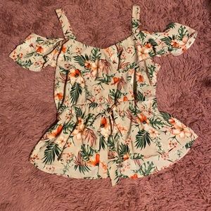 Floral blouse size large